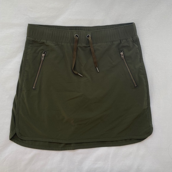 Athleta Dresses & Skirts - Athleta Skort XS